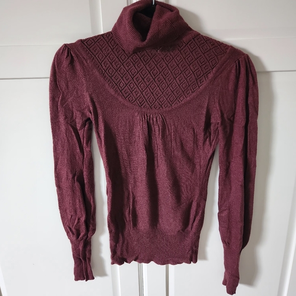 BURGUNDY Turtle neck Size S - Picture 2 of 4